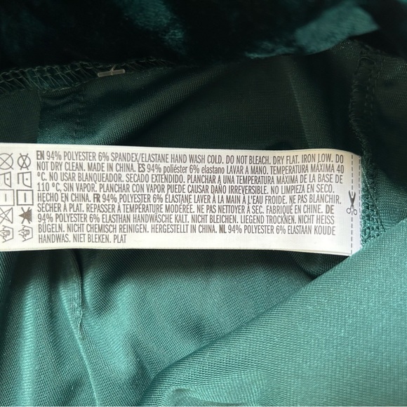 Forever 21 Emerald Green pants - Picture 4 of 10